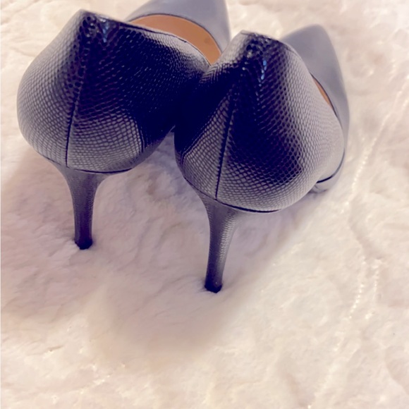 Black 9M Black leather Jessica Simpson Pump worn twice - Picture 2 of 3